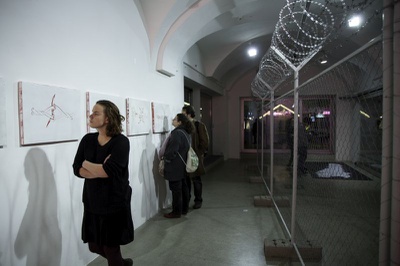 Michael Hirschbichler: JENSEITS DER KÜSTE UTOPIAS, 02.12.2015