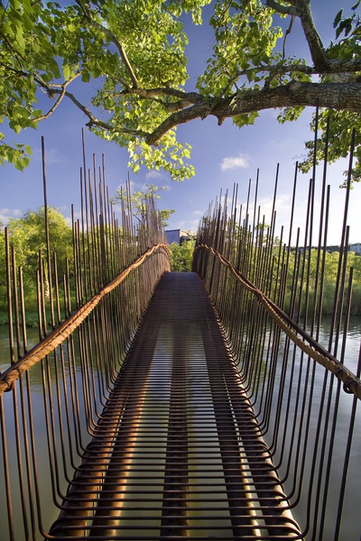 Fußgängerbrücke / Pedestrian Bridge, Miró Rivera Architects