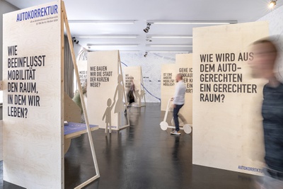 Autokorrektur, Ausstellung – © Violetta Wakolbinger Autokorrektur, Ausstellung