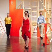 Eröffnung „Under Construction – im Aufbau“ 20.06.2024 
Uschi Reiter (afo), Judit Lilla Molnár (Künstlerin), Markus Reindl (Linz Kultur)