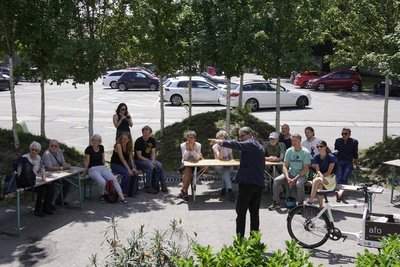Fr, 07.06.2024 14:00 – 15:00 Uhr
Tabakfabrik Havanna
Die ROSE ist 2021 in die Tabakfabrik gezogen. An den Architekturtagen 24 zu Besuch bei den Klassen mit wandernden Tischen.