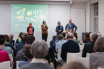 Wie geht's, Alter? | Dr.in. Daniela Palk (Vorständin Diakonie) Prof. Dr. Christoph Reinprecht (Soziologe) Eva Schmolmüller (Projektleiterin), Franz Koppelstätter (afo-Leiter)