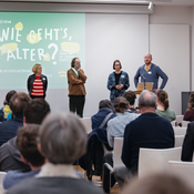 Wie geht's, Alter? | Dr.in. Daniela Palk (Vorständin Diakonie) Prof. Dr. Christoph Reinprecht (Soziologe) Eva Schmolmüller (Projektleiterin), Franz Koppelstätter (afo-Leiter)