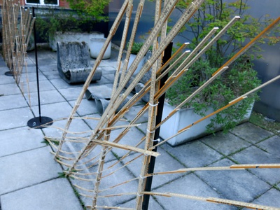 BAUhahaHAUS
Ikeanographic Art Collective / Gärdsgård (Visitors are invited to help themselves to someones else’s souvenir by dismantling the construction with measured aggression.)