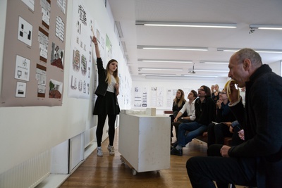 Die Tücke der Lücke, Präsentation