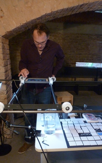 Lars Moritz Lecture-Performance – © afo Lars Moritz Lecture-Performance