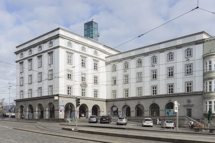 Kunstuniversität Linz – © Mark Sengstbratl Kunstuniversität Linz