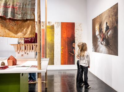 Ausstellungsansicht afo 2026 - Form Follows Love