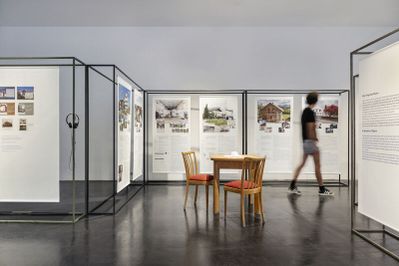 Suburbia: Gebaute Träume. Zukunft Einfamilienhaus, eine Ausstellung des Architekturzentrum Wien im afo