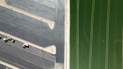 Verbaute Erde - Parkflächen statt Ackerland