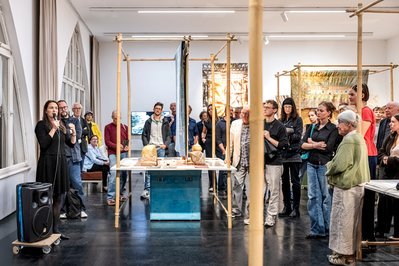 Ausstellungsansicht afo 2026 - Form Follows Love