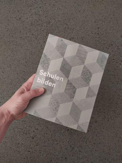 Schulen bilden
Dissertationsschrift Michael Zinner
Kunstuniversität Linz, 2017
Abrufbar unter:
www.schulraumkultur.at/phd