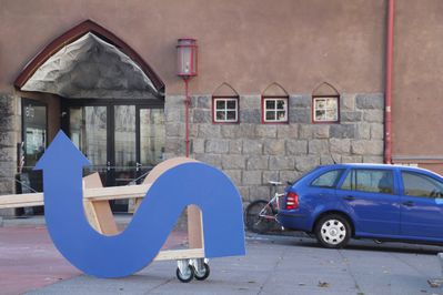 performance/parade
by Josephine Sweeney