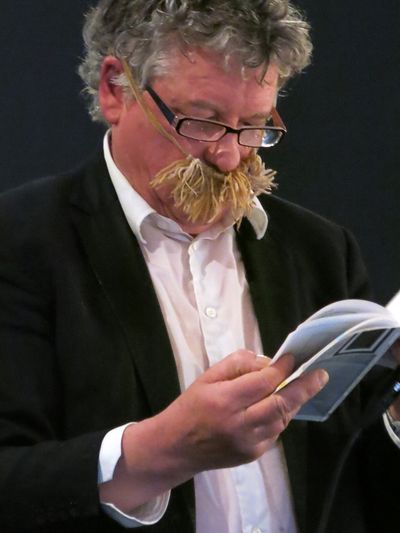 Eröffnungsperformance BAUhahaHAUS Julius Deutschbauer alias Friedrich Nietzsche