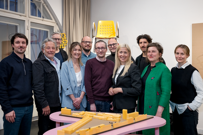 Therese Eberl, Stefan Groh, Paige Michutka, Jakob Pesendorfer und Markus Vogl (KUrator*innen, LIA), Institut für Architektur der Kunstuniversität Linz | Ulrich Aspetsberger (afo Vorsitzender), Clemens Quirin (Leitung afo), Andrea Bina (Leintung nordico), Gemeinderätin Sarah Strigl, i.V. des Bürgermeisters Dietmar Prammer, Doris Lang-Mayerhofer ( Stadträtin Linz)