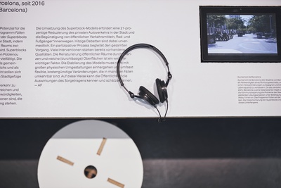 Ausstellung "Critical Care" im vai