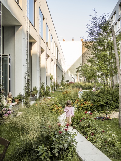 BIGYard, Berlin (2010), Architekten: Zanderroth Architekten / Herrburg Landschaftsarchitekten